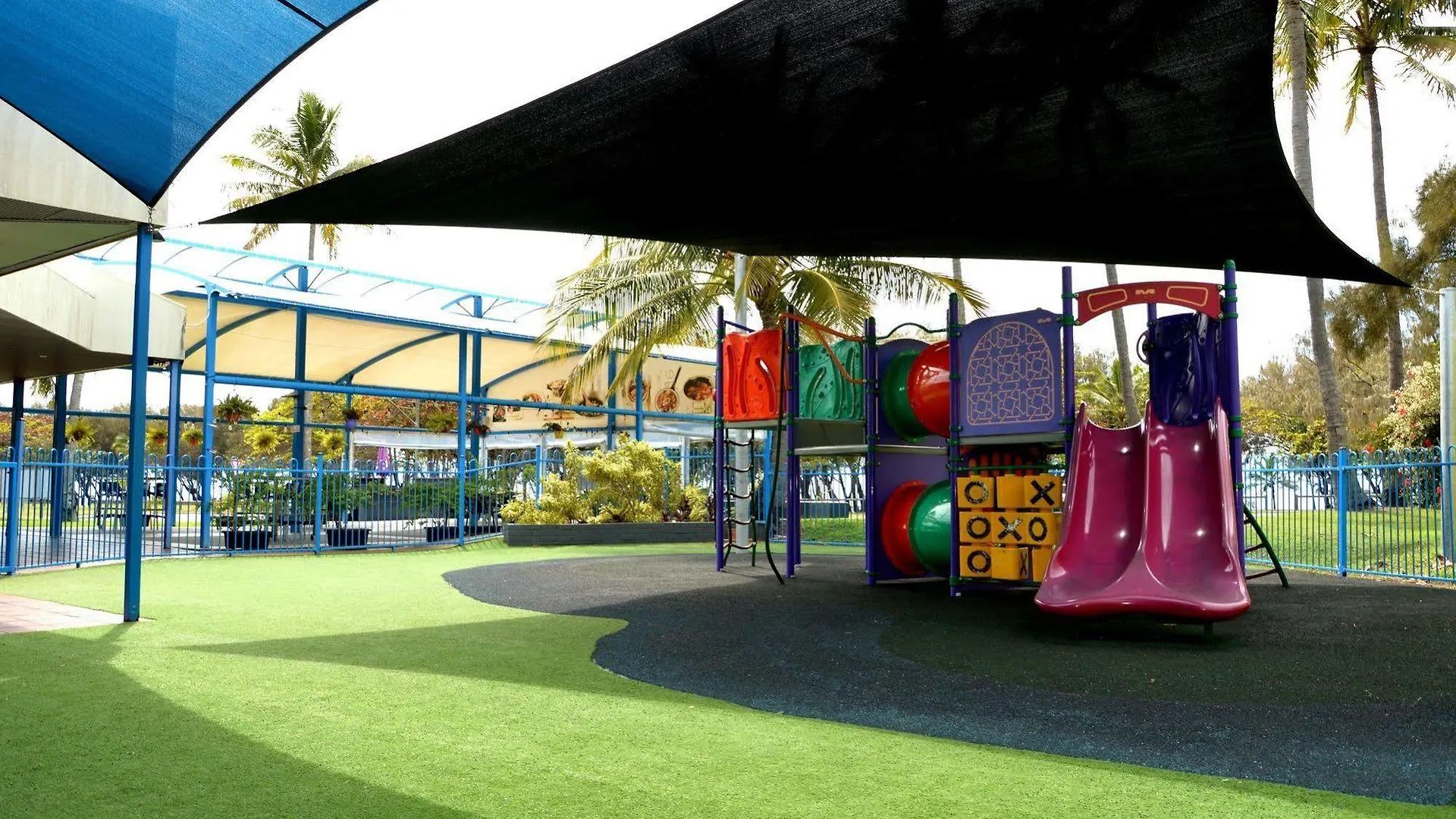 Mackay Seabreeze Apartments 4*,